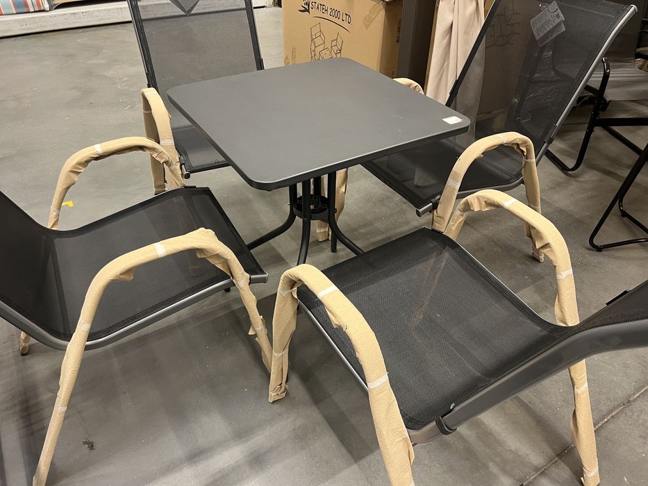 Стол метален градински