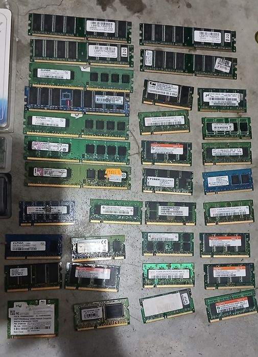 Memorii Ram Laptop/Pc // 512/1Gb/2gb /4gb