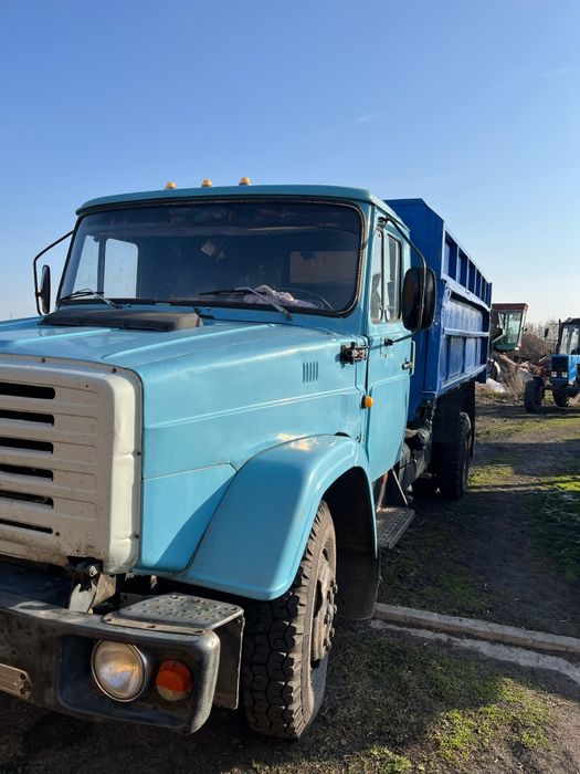 Продам ЗИЛ в хорошем состоянии.