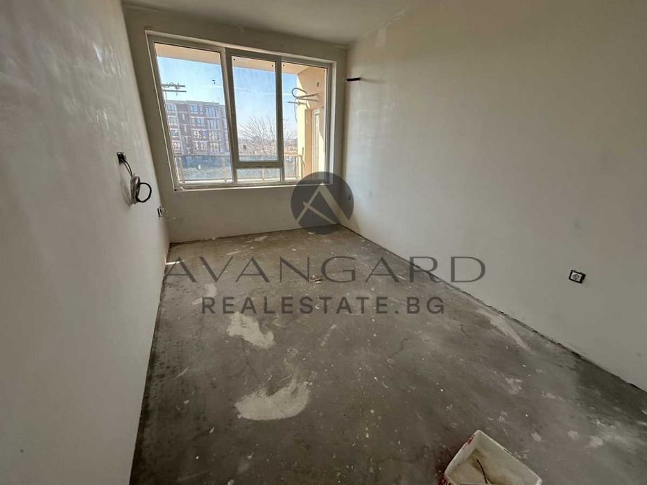 Продава се Тристаен апартамент в Пловдив, Христо Смирненски - 78 кв.м за 1570 €/кв.м - Снимка #2