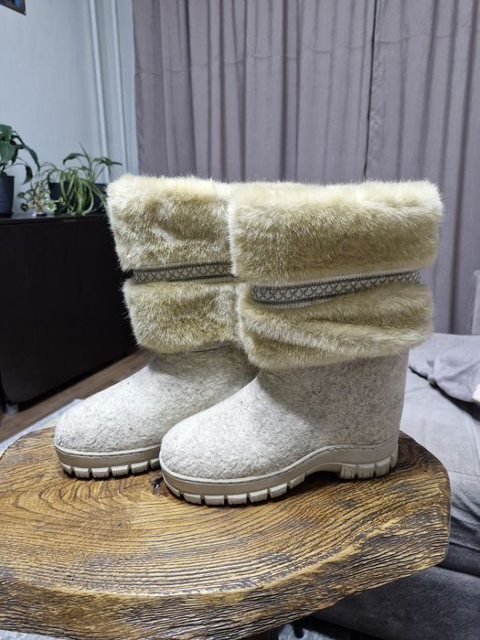 Валенки продам женские