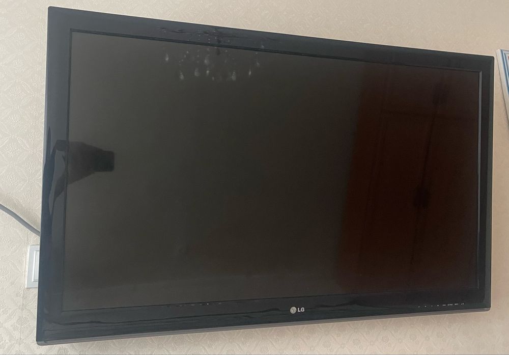 Телевизор LG бу.