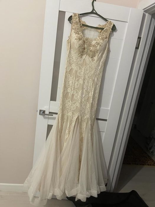 Продам вечернее платье