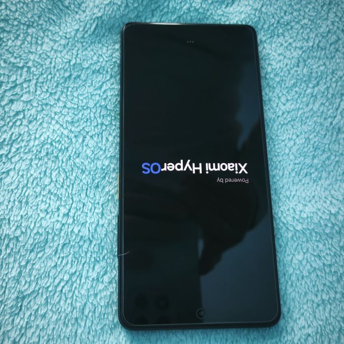 Продавам Poco X5 Pro 5G