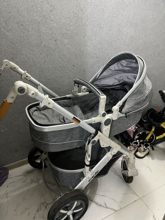 Коляска Everflo.