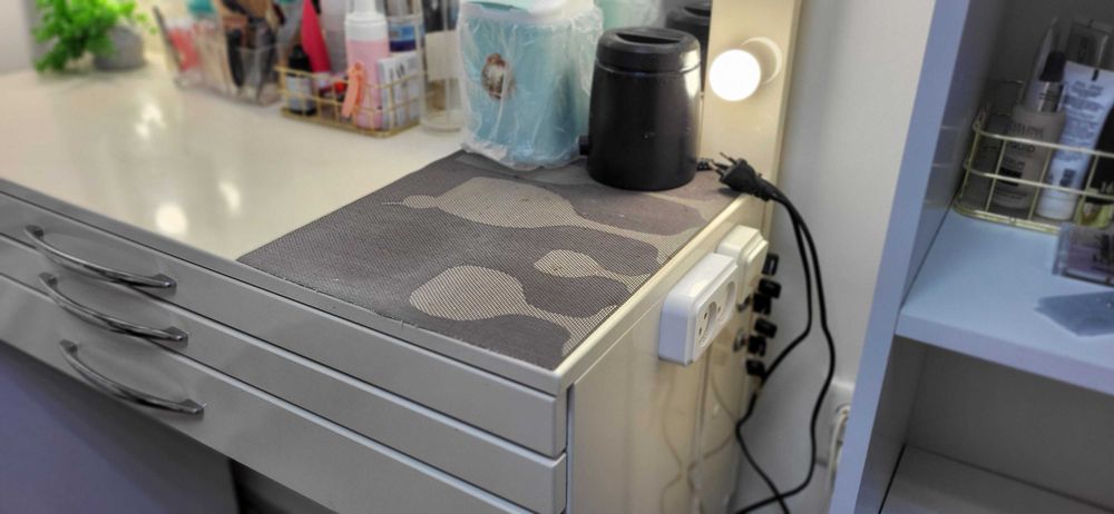 Стол для бровиста/визажиста