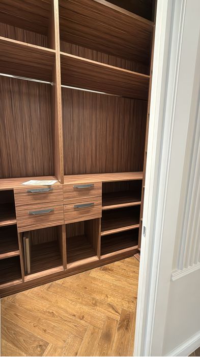 Гардероб шкаф продается