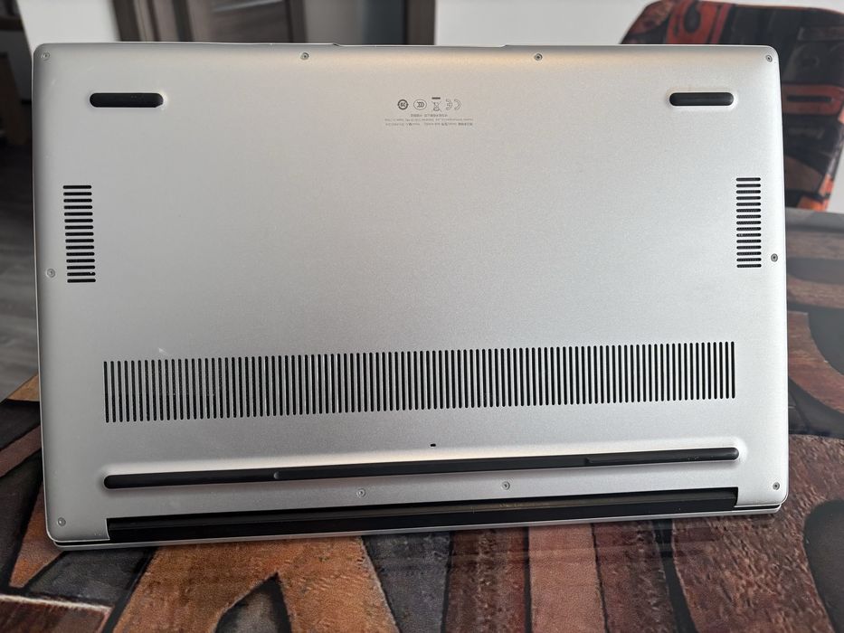 Vand laptop huawei d15