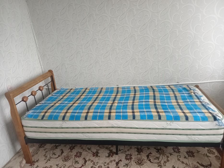 Продам кровать с