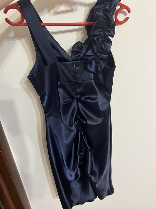 Продам платье темно-синего цвета