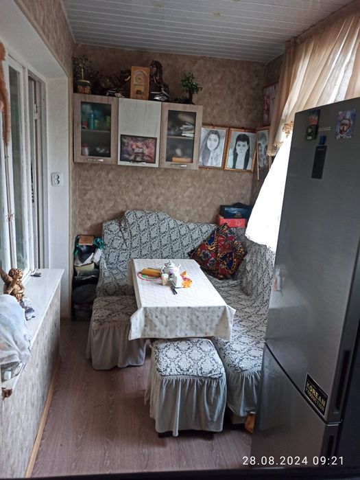 Продается квартира 2/2)4 переделанные трёх общ площадь 60м2