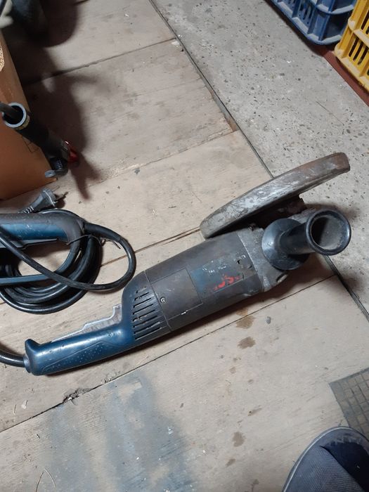 Polizor mare Bosch GWS 22. 230 j