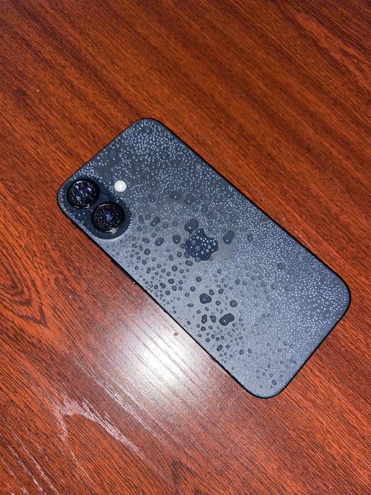 iPhone 16 черный 256гб