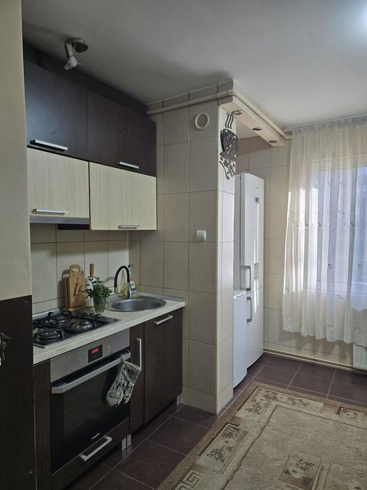 Apartament 2 camere în Dambu