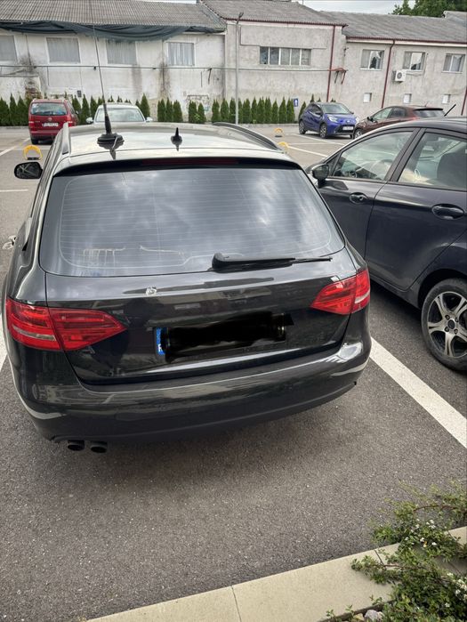 Vand Audi A4 b 8 2011