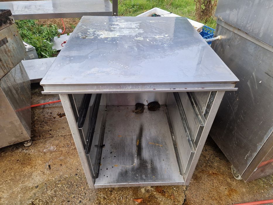 Salamandra electrica gratinat sau tinut la cald