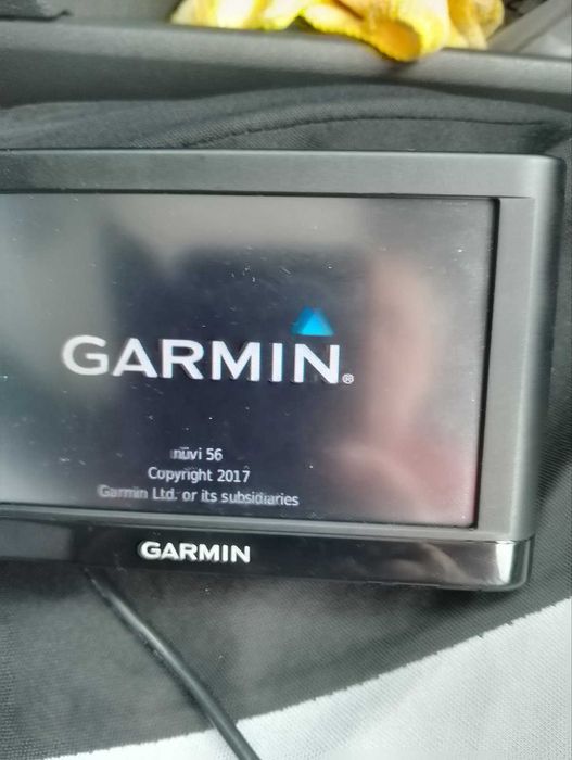 Продавам навигация за кола