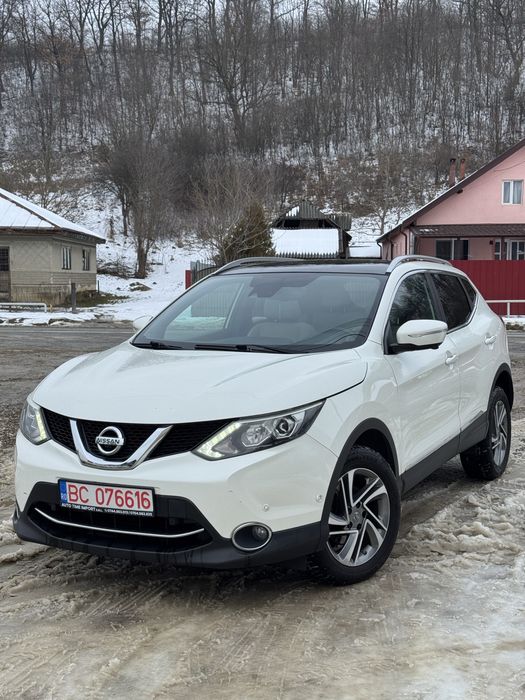 Nissan Qashqai | 4x4 | Premier edition | tekna | 360 |