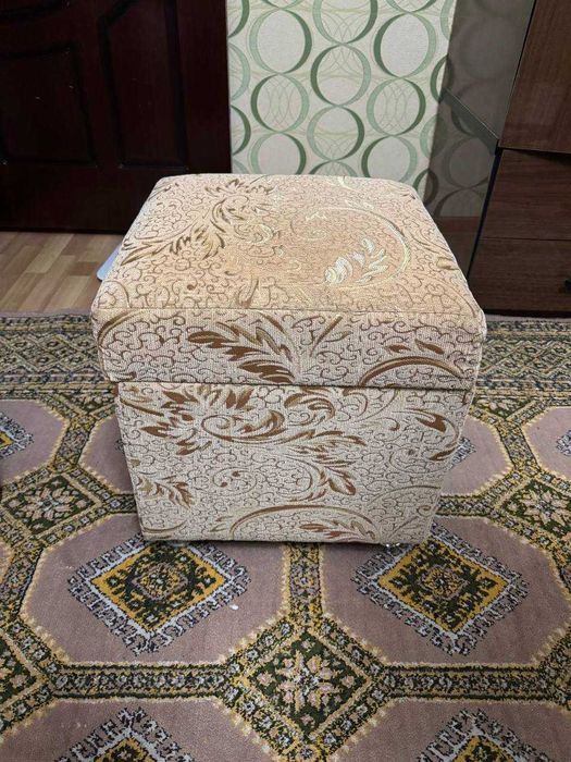 Раскладной диван + пуфик