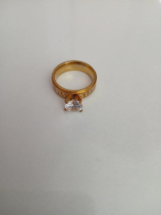 Позлатени пръстени