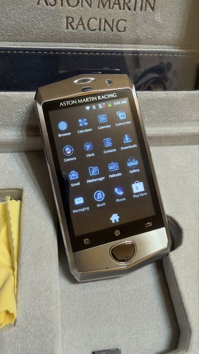 Aston Martin Racing Telefon de colectie