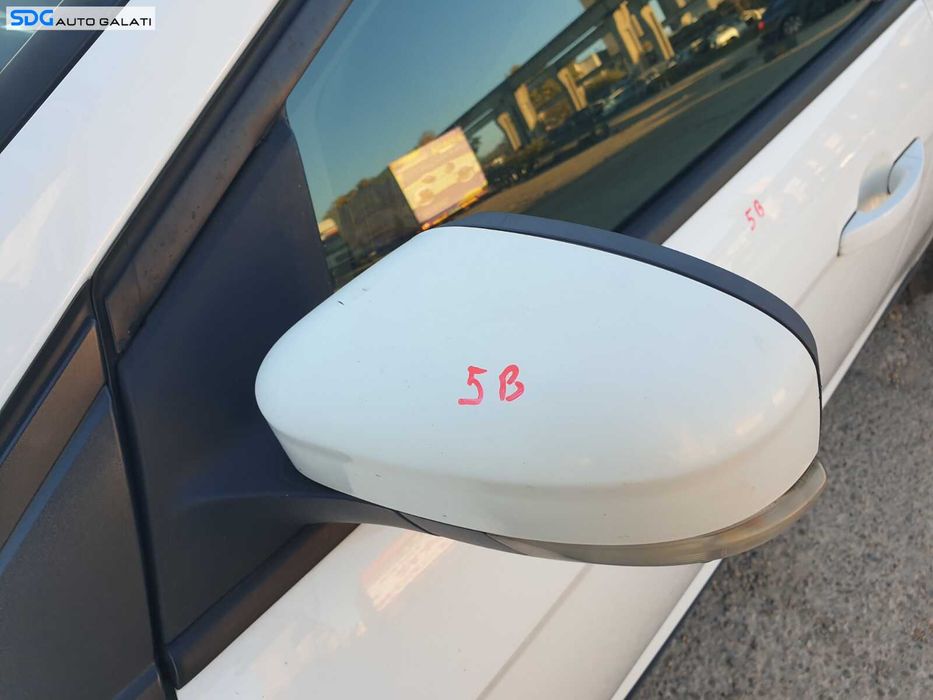 Oglinda Electrica Stanga cu Defect FARA Pliere Rabatare Ford Focus 3 NFL Non Facelift 2010 - 2014 Culoare Alb 5B [C9438]