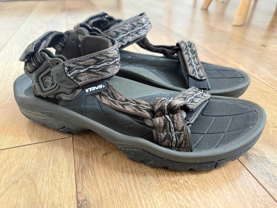 Teva 43 sandale barbati