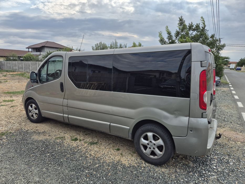 Opel Vivaro model lung  2.0 cdti 2012 8+1 locuri