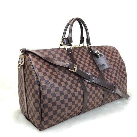 Genți de Voiaj Romania - Borseta Louis Vuitton Damier Ebene ~ geanta de  mana Louis Vuitton ~ geanta fotbal/antrenament Louis Vuitton ~ geanta  cosmetice/obiecte personale/calatorie/voiaj Louis Vuitton ~ wash bag Louis  Vuitton ~