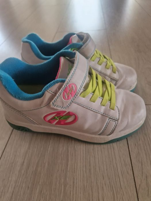Heelys adidasi cu role nr.34