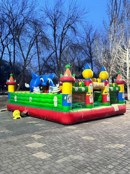 Продается надувной батут 5*5