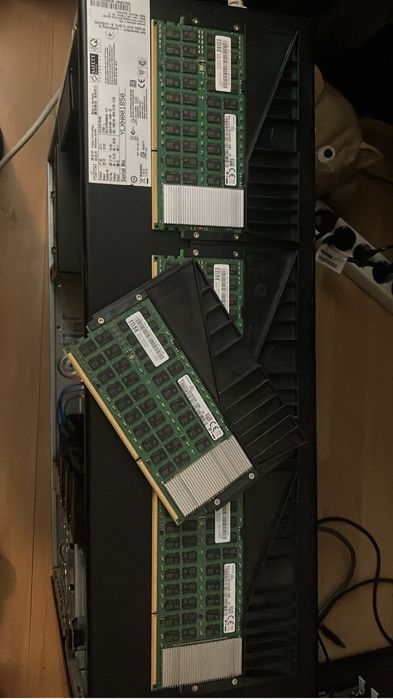 IBM 00VK253, 16GBx4 DDR4 ECC CDIMM memorii server