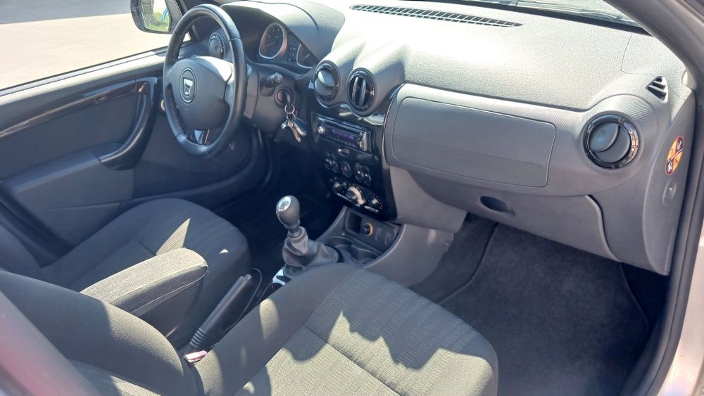 Dacia Duster 1.5 Dci 110 Cp**6+1 trepte**2011**ITALIA, fara rugina**206.000 km reali**IMPECABIL**