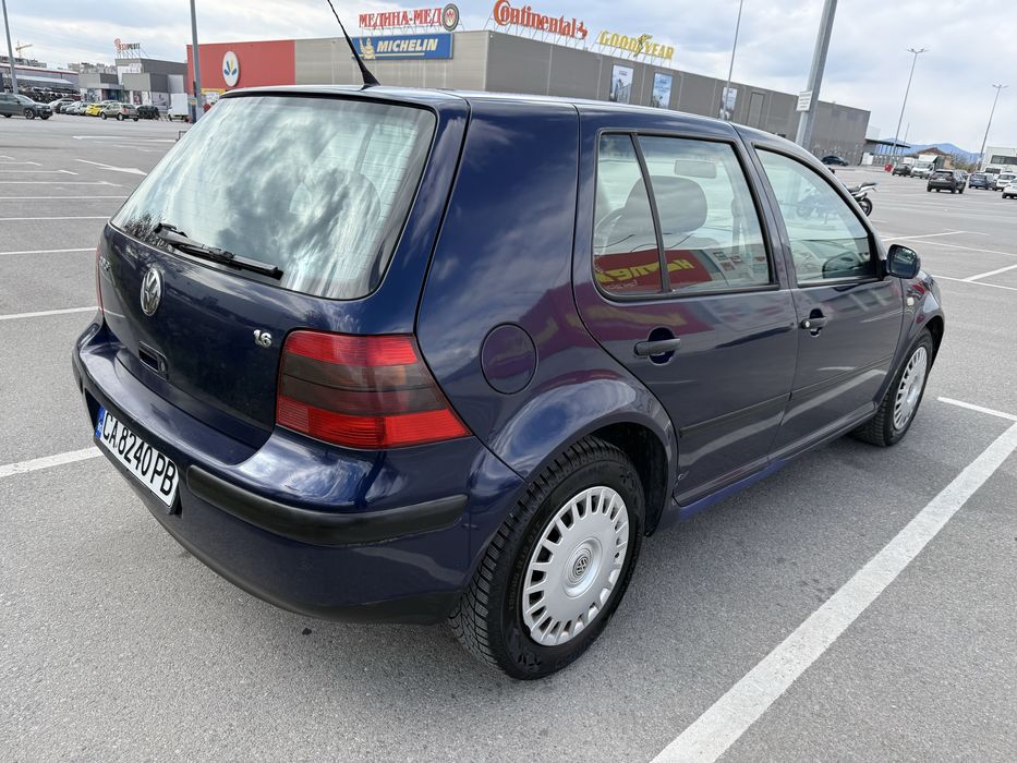 VW Golf 4 - 1.6 бензин