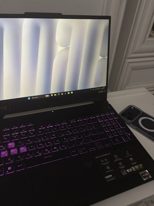 Ноутбук ASUS в прекрасном состоянии
