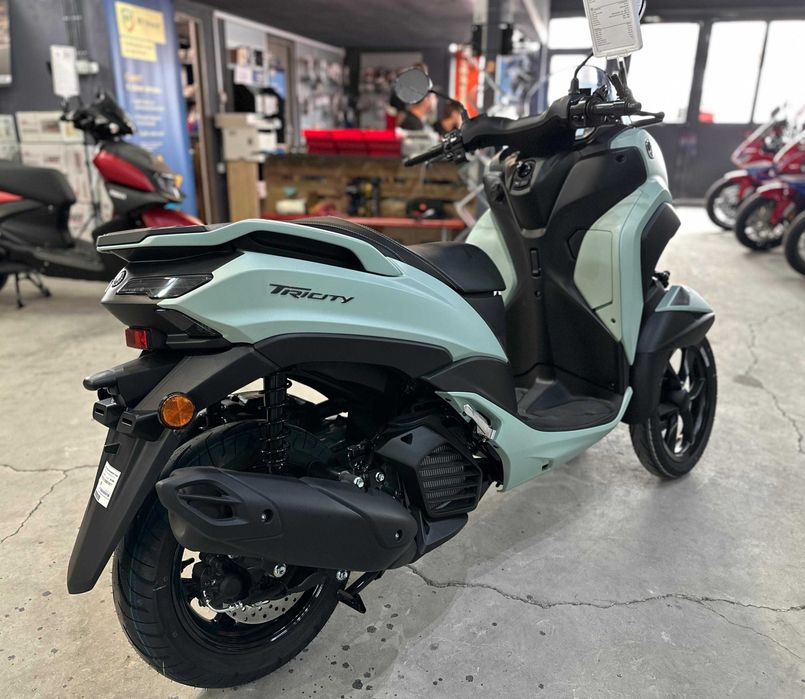 Yamaha Tricity 125 - se conduce cu B125 - stoc Yamaha Constanta