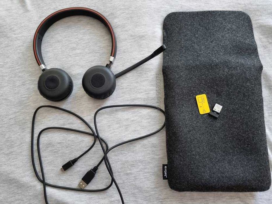 Продавам слушалки Jabra EVOLVE 40 MS/UC Duo USB