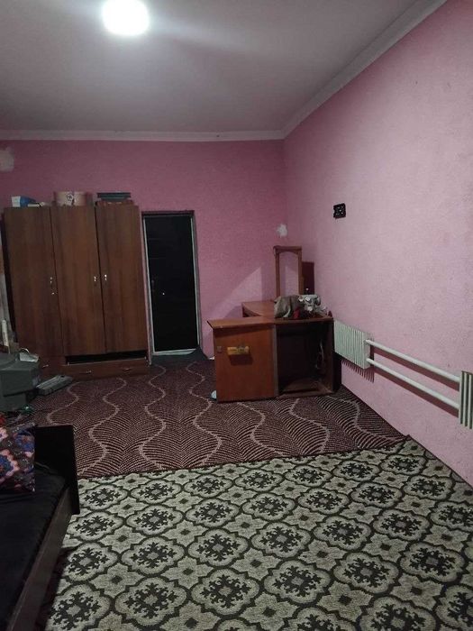 Кармана Арғон пед коллеж олида 2-куча 111-ховли сотилади