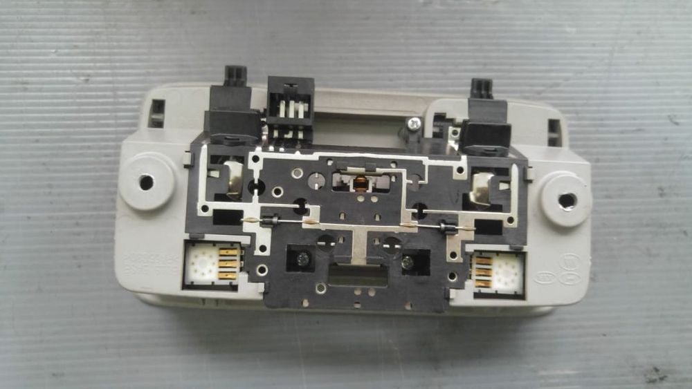 Plafoniera bec lampa interior fata hyundai ix20 dupa 2011 92850-1p000