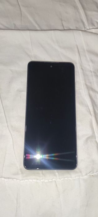 5G U 25 fone-много мощен