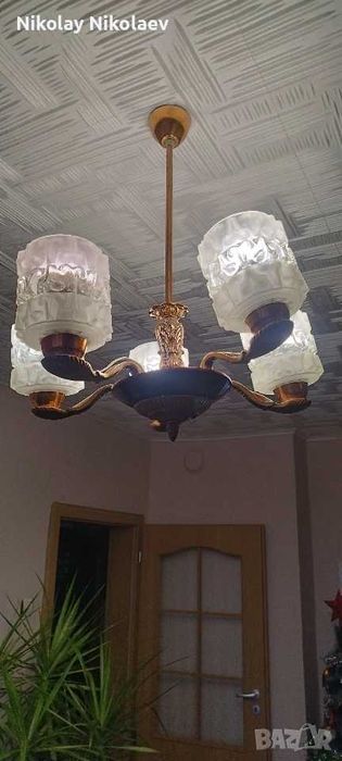 Старинен полилей