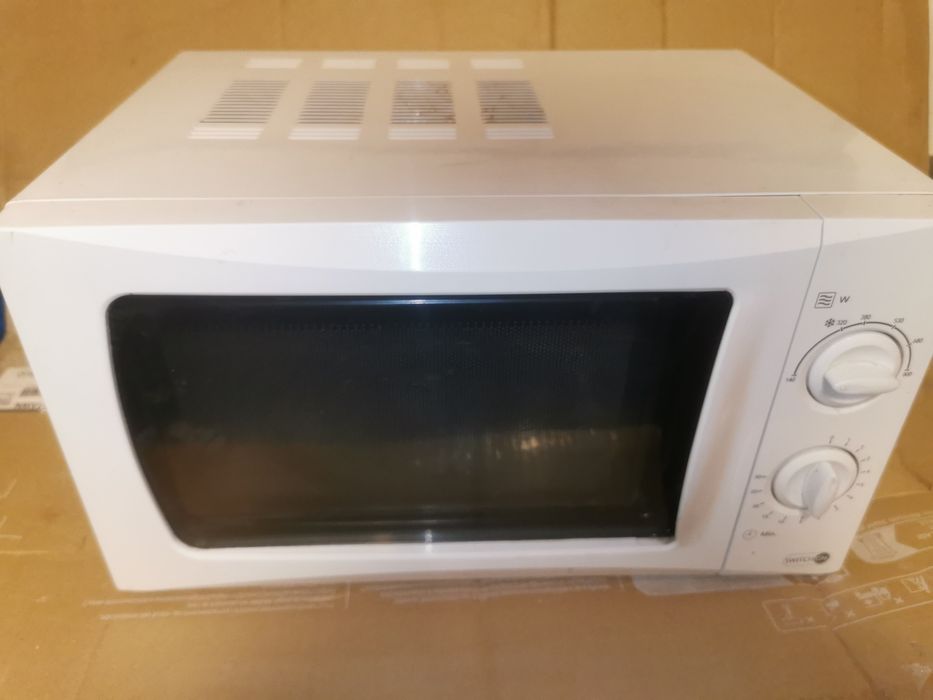 Cuptor cu microunde Switch On MW-A101