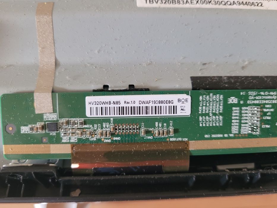 Телевизор Phillips 32 дюйма