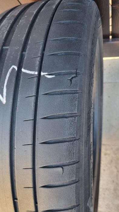 Vând set 4 anvelope de vară Michelin Pilot Sport 4 - 225/45 R19