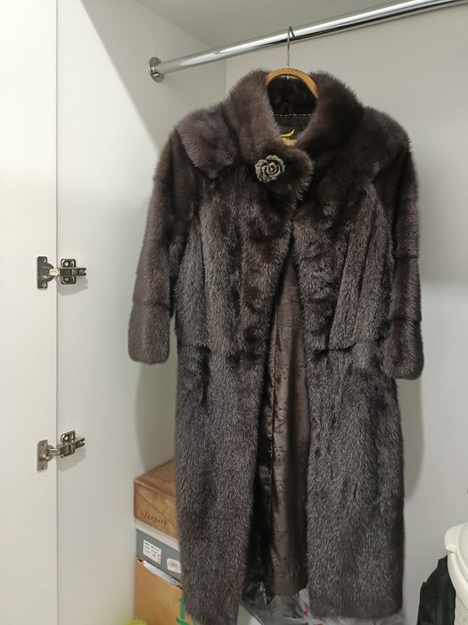 Продаю норковую шубу