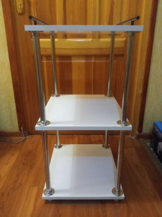 Продается оборудовние для ногтевой студии