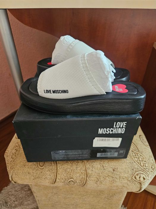 Чехли Love Moschino