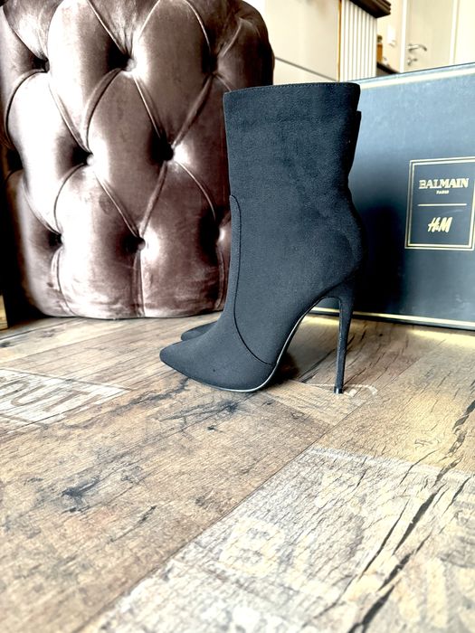 Дамски ботуши на висок ток - черен