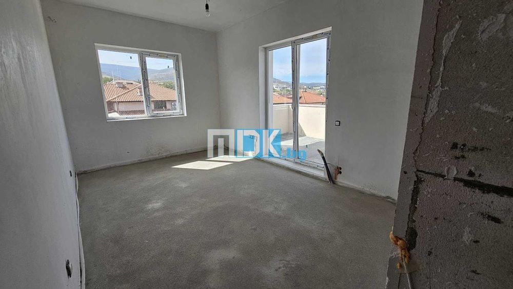 Продава се Къща в с. Белащица, Област Пловдив - 222 кв.м за 1622 €/кв.м - Снимка #16