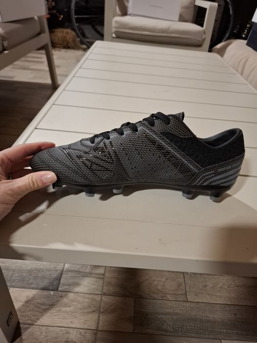 Adidasi fotbal cu crampoane